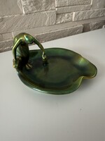 Zsolnay eozin vízmerítő nő (pajzspecsét)