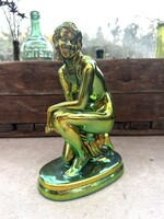 Zsolnay eozin térdelő női akt