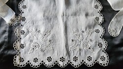 HUNGARICUM KÖTÉNY + BÓBITA HÖVEJI HÖVEJ PÓKÓLÁS HÍMZETT MAKKÓS HÍMZÉS APRÓLÉKOS KÉZIMUNKA MÚZEÁLIS