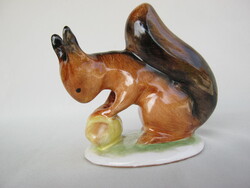 Bodrogkeresztúri kerámia mókus