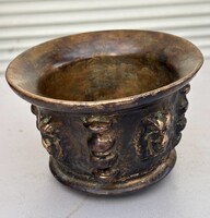 Reneszánsz patikai gyógyszertári mozsár