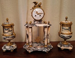 Francia kandallóóra garnitúra (XVI. Lajos stílus)