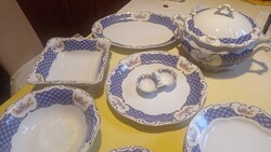 24 darabos Zsolnay Marie Antoinette étkészlet.