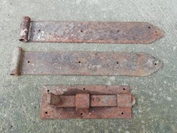 Régi vas ajtó, kapu pántok, tolózár