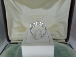 Izgalmas fehérarany brilles szoliter gyűrű