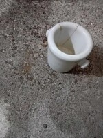 OLCSÓN! ANTIK KŐSZÉNBÁNYA S TÉGLAGYÁR PORCELÁN  FEHÉR PORCELÁN MOZSÁR, SÉRÜLT