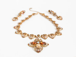 Ragyogó kristály üveg strasszköves ékszer szett -  nyakék, nyaklánc, + fülbevaló, fülklipsz pár