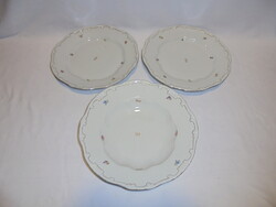 Három darab régi Zsolnay porcelán, arany szegélyes tányér együtt - két darab lapos, egy darab mély