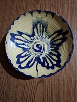 Sze jelzésű kerámia falitányér, falitál, falidísz. 21 cm. Hibátlan. Jelzett