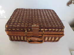 RÉGI, FONOTT, PIKNIK, VAGY TÁROLÓ KOSÁR. ALKUKÉPES!