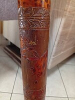 Vadászó indián motívumos, faragott, vastag bot