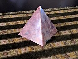 Levélnehezék márvány