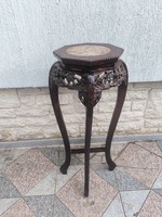 Gyönyörű dúsan faragott Keleti stílusú Posztamens szobor tartó viràgtartó àllvàny , màrvàny betét.