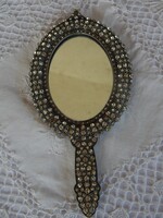 Strasszokkal díszített pipere tükör