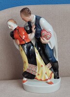Herendi - óherendi szerelmes pár mézeskalács szívvel 1943