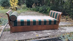 Biedermeier hattyúágy