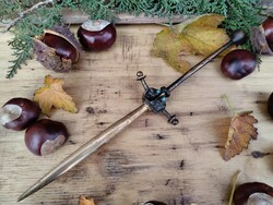 Muharos réz vagy bronz levélbontó kés