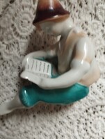 Kezzel festett hollóházi fiú