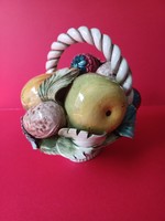 Olasz Bassano majolika,  gyümölcs kosár