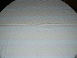 Gyönyörű damaszt párnahuzat