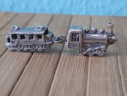 Ezüst miniatűr vonat