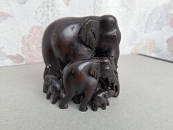 Rezin (műgyanta) elefántok, elefánt csorda szobor