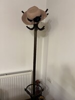 Barna fa álló fogas