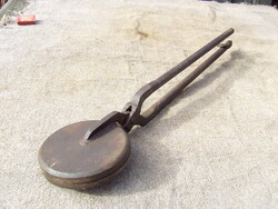 Régi kovácsolt ostyasütő