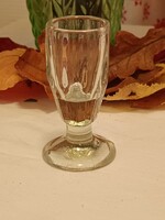 Biedermeier szögletes talpas stampedli röviditalos vastag falú üveg pohár