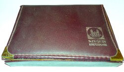 1960'S.SZEGEDI KONZERVGYÁR- bőrbevonatú belül kettő rekeszes DUPLEX DÍSZDOBOZ 14X10cm képek szerint