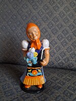 Szécsi mázas kerámia Matyó asszony