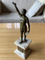 Dekoratív régi szobrocska (sérült)