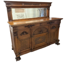 Négy fiókos antik komódszekrény