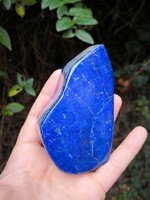 Gyönyörű lápisz lazuli kristály, ásvány