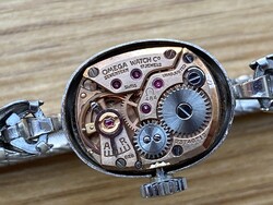 14kt-os fehérarany Omega női luxusóra - gyátási év: 1969