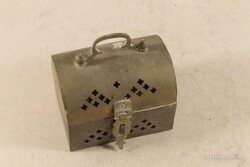 Antik réz ékszertartó bőrönd alakú