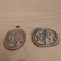 2 db Percz János iparművészeti medál és bross