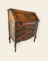 Neobarokk 3 fiókos szekreter.