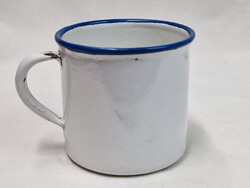 Régi Lampart jelzett zománcos kis fém bögre szép állapotban 7 cm. magas