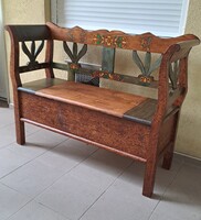 Népi  lóca karos fa láda ,  karosláda,  karfás pad felnyitós