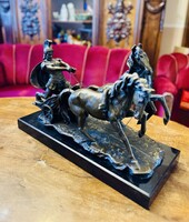 Harci Szekér - Bronz Szobor