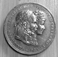Ferenc József - Sissy házassági ezüst 2 Gulden -24,5gr, 36mm átmérő-, 1879