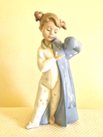 Lladro Nao álmos kislány hálóköntösben 22cm 1316