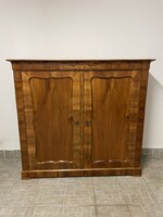 Biedermeier stílusú könyvszekrény