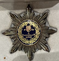 Forradalom hőse kitüntetés dobozában 1956
