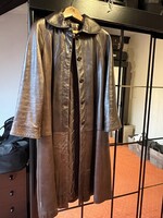 Női bőrkabát hosszú