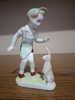 Aquincum porcelán fiú nyuszival. Kádor Aurél kis kertész. Hibátlan. Jelzett
