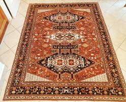 ÁLLATÁBRÁZOLÁSOS KAUKÁZUSI MINTÁS MOKETT