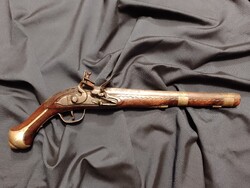 18.századi balkáni-török kovás lakatszerkezetű pisztoly.