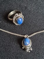 Kék köves lapis lazuli ékszerész által készített gyűrű és nyaklánc medál szett